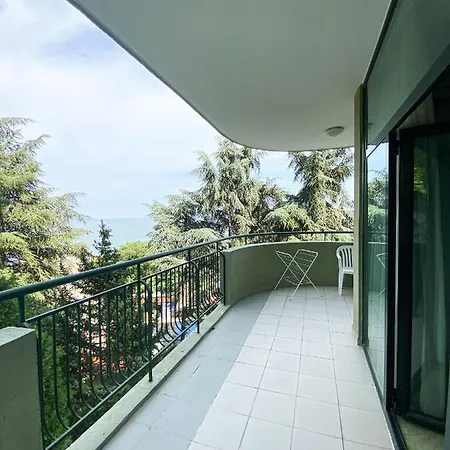 - One Bedroom Beachfront Golden Sands